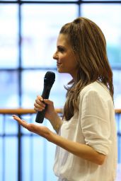 Maria Menounos - Book Signing in Huntington Beach - June 2014