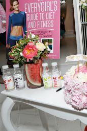 Maria Menounos - Hint Water Celebrates the Release of Her new Book - June 2014