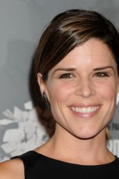 Neve Campbell - 