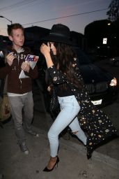 Selena Gomez Candids - Leaving Craig