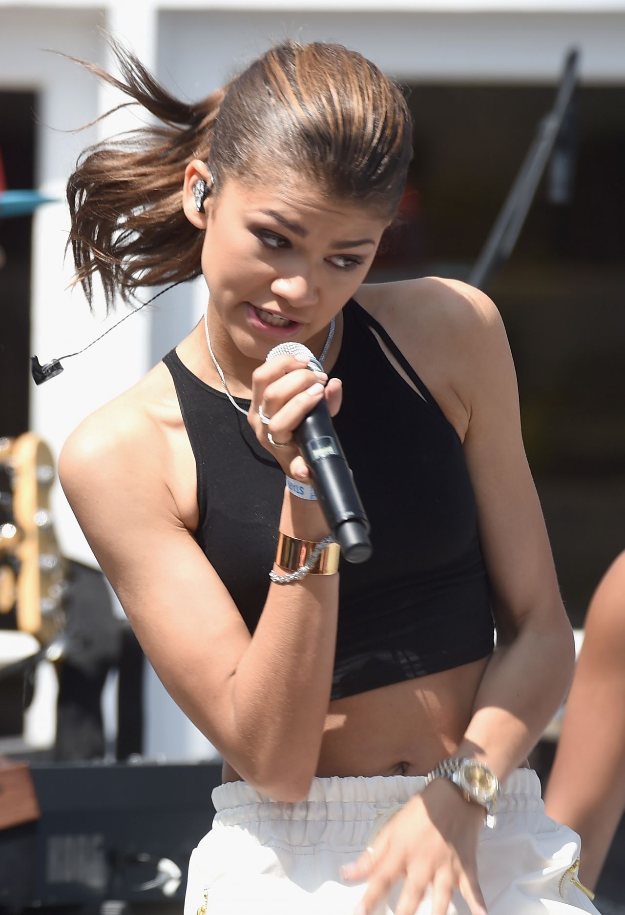 Zendaya Coleman Performs at the Hollister House in Santa 
