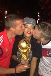 Rihanna 2014 FIFA World Cup Final Twit Pics