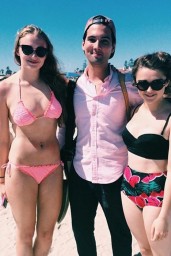 Sophie Turner Hot in Bikini - Instagram, July 2014