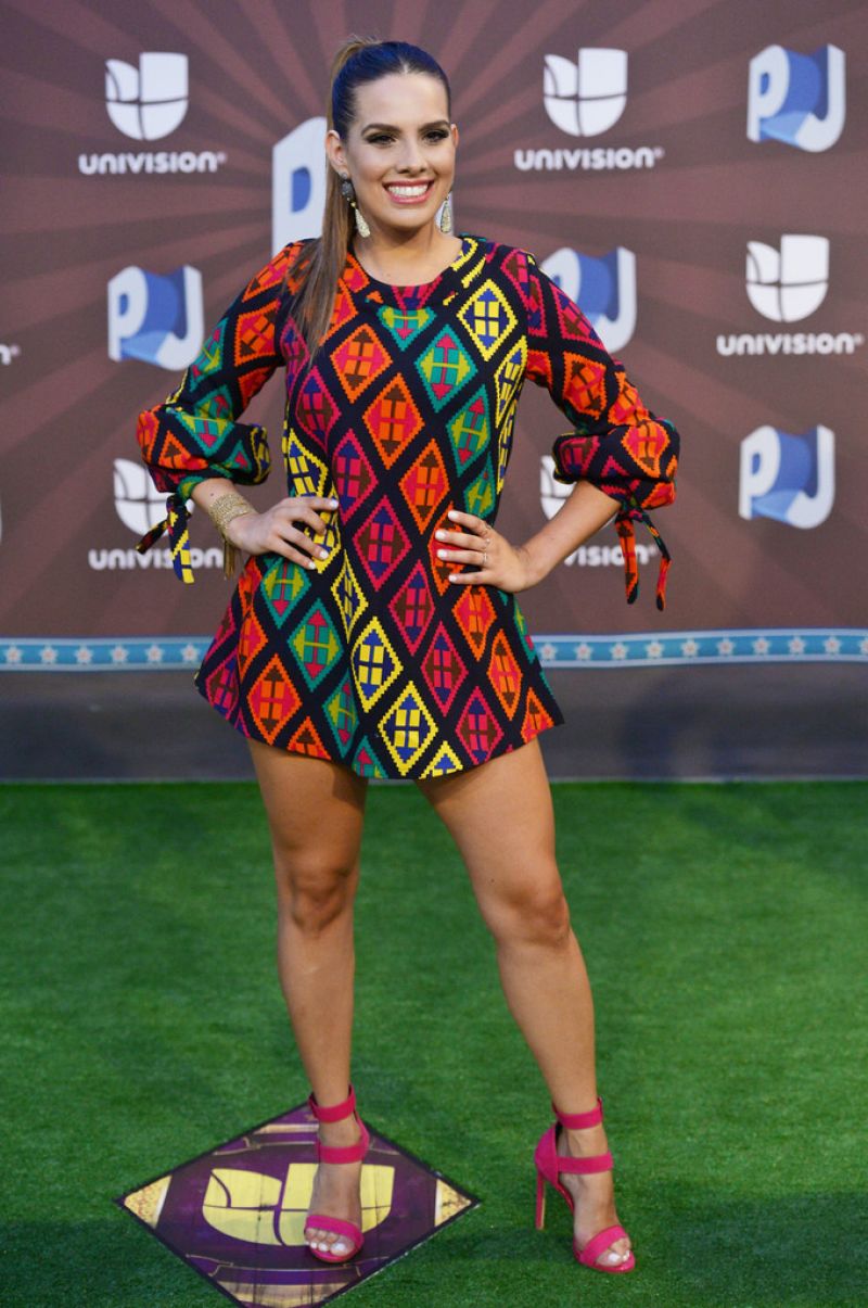 Andrea Chediak – 2014 Premios Juventud Awards in Miami