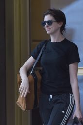 Anne Hathaway Leaving Her Home in Brooklyn - July 2014