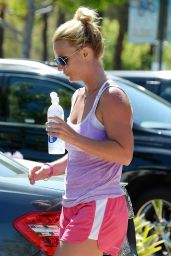 Britney Spears Sports Shorts in Calabasas - July 2014