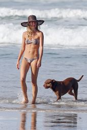Gisele Bundchen Bikini Candids - at a Beach in Costa Rica - July 2014