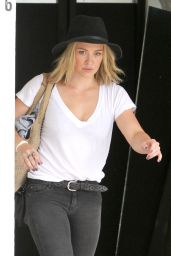 Hilary Duff Leaving a Gym in LA - July 2014