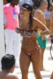 Jennifer Nicole Lee Bikini Pics - Miami - July 2014