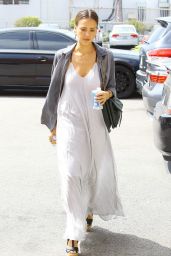 Jessica Alba Casual-Chic Style - Out in Beverly Hills - July 2014