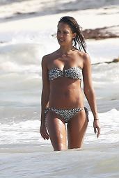 Jessica Alba in a Bikini at a Beach in Mexico - July 2014
