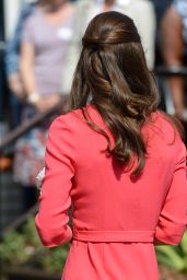 Kate Middleton Visits an M-PACT Plus Counselling Programme in London - July 2014