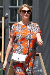 Kate Upton & Lily Aldridge - Shopping in SoHo in New York City -  July 2014
