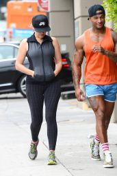Kelly Brook in Tights at a Gym in Santa Monica - July 2014