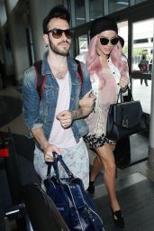 Kesha at LAX Airport in Los Angeles - June 2014