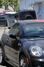 Kristen Stewart Drives a Black Mini Cooper to the Gym in West Hollywood - July 2014