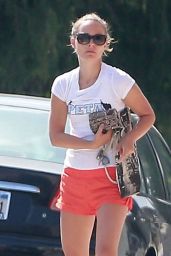 Natalie Portman at Pilates Class in Los Feliz - July 2014