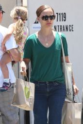 Natalie Portman in Jeans at M Cafe in West Hollywood - July 2014