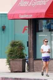 Natalie Portman Shows off Her Legs in Shorts - Goes to Pilates Class in Los Angeles - July 2014