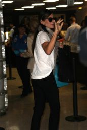 Sandra Bullock Arrives at Los Angeles International Airport - July 2014