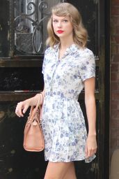 Taylor Swift Leggy - Leaving a Gym in New York City - July 2014