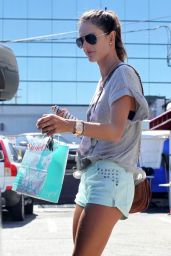 Alessandra Ambrosio Street Style - Shopping in Brentwood, August 2014