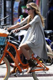 AnnaLynne McCord - Cycling Home From Lunch in Venice - August 2014