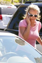 Britney Spears LA Style - Visits Wildflour Bakery & Cafe - August 2014