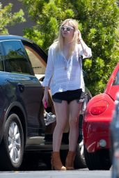 Elle Fanning Casual Style - Out in Studio City, August 2014
