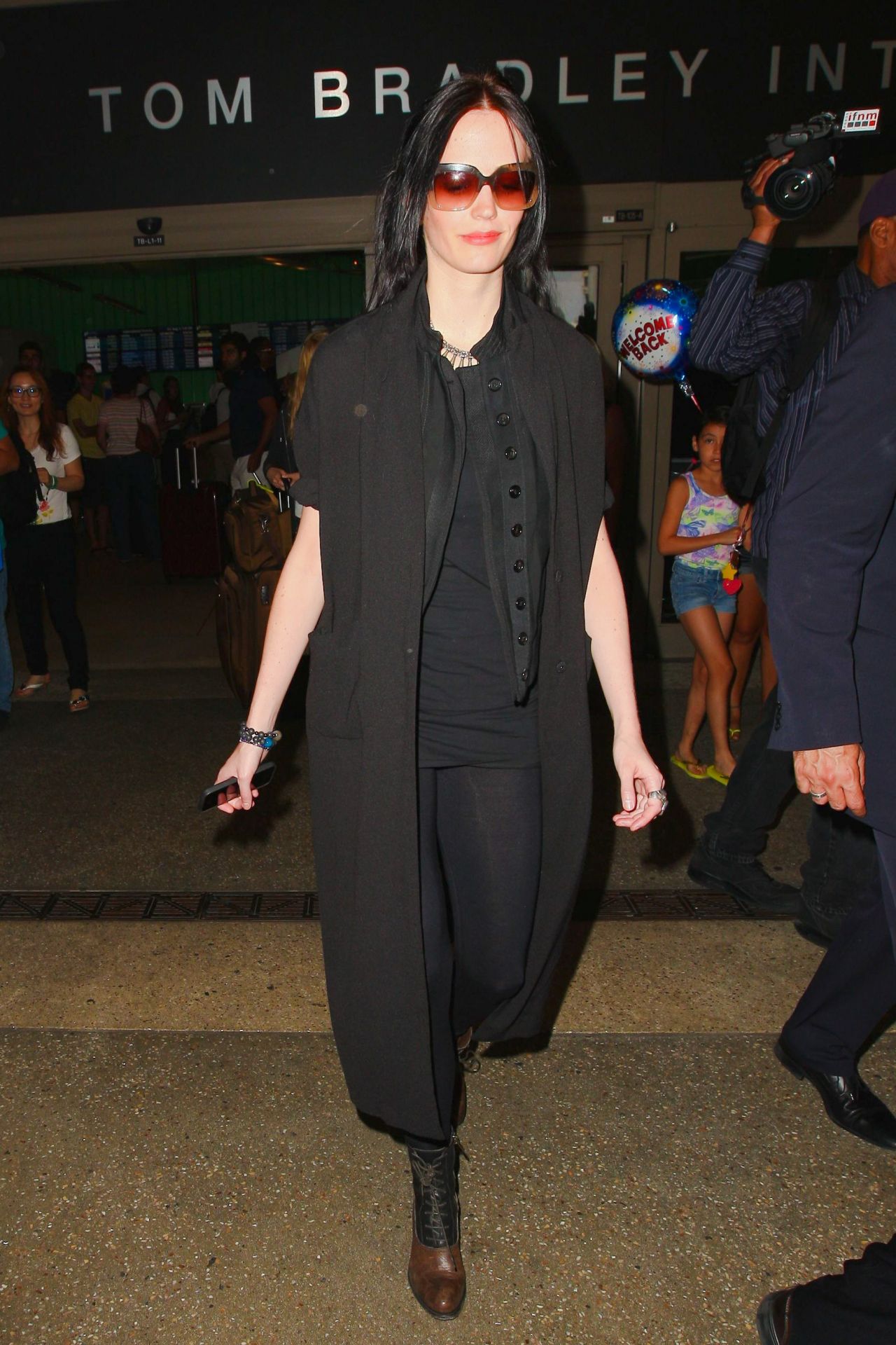 Eva Green at LAX Airport in Los Angeles - August 2014 • CelebMafia