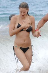 Jill Wagner Bikini Candids - Beach in Maui, August 2014