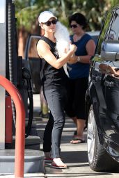 Kaley Cuoco at a Gas Station in Los Angeles - August 2014