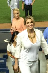 Kate Upton at the Yankees vs. Tigers Game in New York City - August 2014