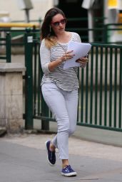 Kelly Brook Street Style - Out in London, August 2014