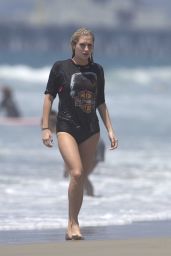 Kesha on the Beach in Santa Monica - August 2014