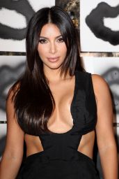 Kim Kardashian - Cassandra Huysentruyt Grey Hosts Artist In Residence Donald Robertson in Los Angeles