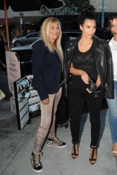 Kim Kardashian - Outside a Restaurant in Los Angeles - August 2014