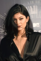 kylie-jenner-2014-mtv-video-music-awards-in-inglewood_5