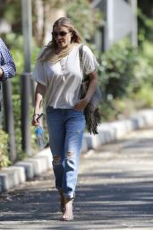LeAnn Rimes Street Style - Arriving at Warner Brothers Studios in LA - August 2014