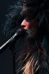 Louisa Rose Allen (Foxes) - V Festival at Hylands Park in London - August 2014