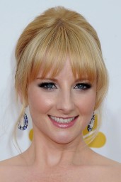 melissa-rauch-2014-primetime-emmy-awards-in-los-angeles_10