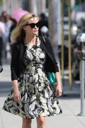 Reese Witherspoon - Goes Out Shopping in Beverly Hills - August 2014