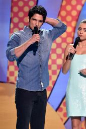 Sarah Hyland – Teen Choice Awards 2014 in Los Angeles