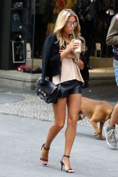 Sylvie Meis Hot Legs - Shopping in Hamburg - August 2014
