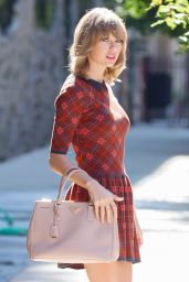 Taylor Swift Style - Out in New York City, August 2014