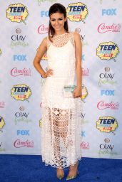 Victoria Justice – Teen Choice Awards 2014 in Los Angeles