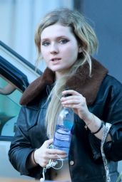 Abigail Breslin Casual Style - Out in New York City, Sept. 2014