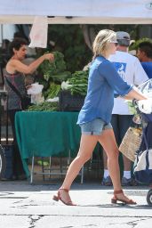 Ali Larter in Shorts - Shopping in Los Angeles, August 2014