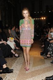 Bella Thorne - Milan Fashion Week - Pucci Show, September 2014