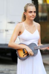 Cara Delevingne on Location for a Photoshoot in Noho, NYC - September 2014